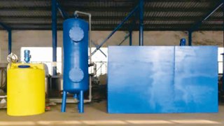 Inclined tube precipitator
